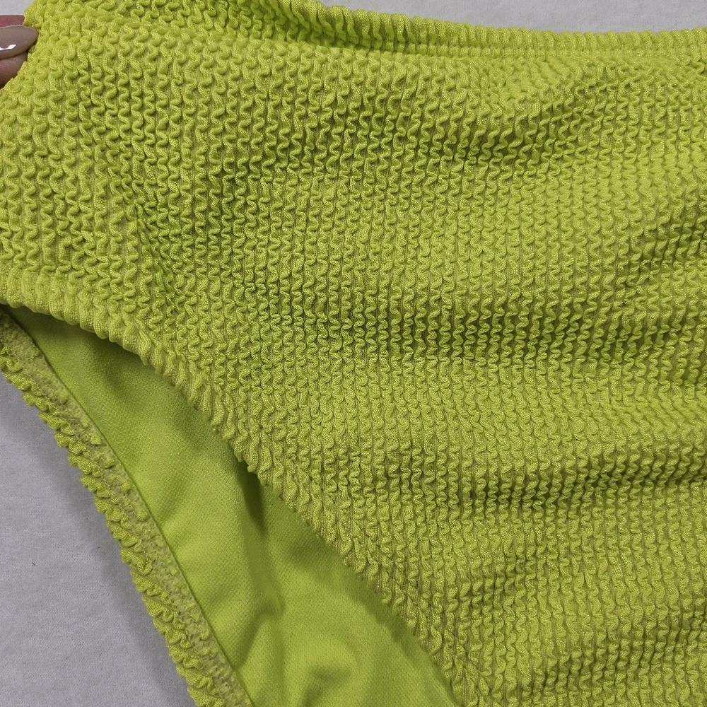 Bar III‎ Sunny Lime Textured Cutout One-Piece Swimsuit Size Small NWT